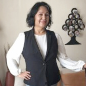 yesenia rojo-300